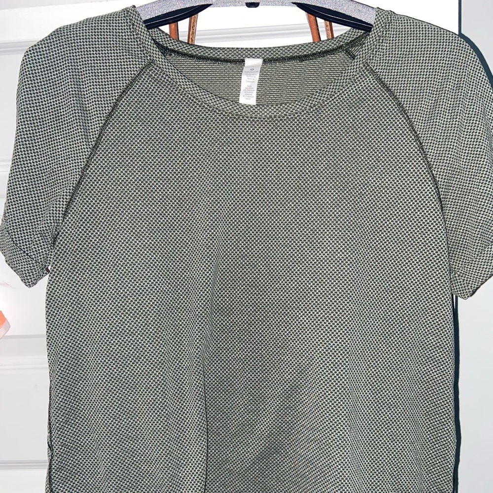 Lululemon open up tie back tee